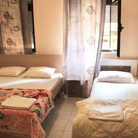 Hostel All Stars In