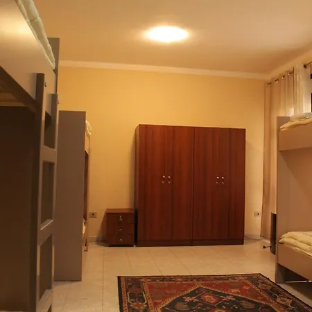 Hostal All Stars In *
